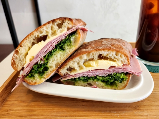 선릉역 수제 샌드위치, '땡겨요 배달앱'으로 주문하세요! - 더리틀포트 기사 이미지